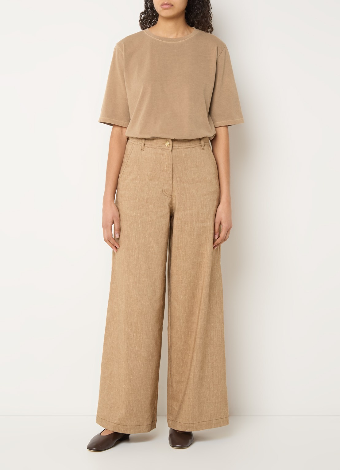 Sessùn Sergio T-shirt met ronde hals - voorkant 3 camel