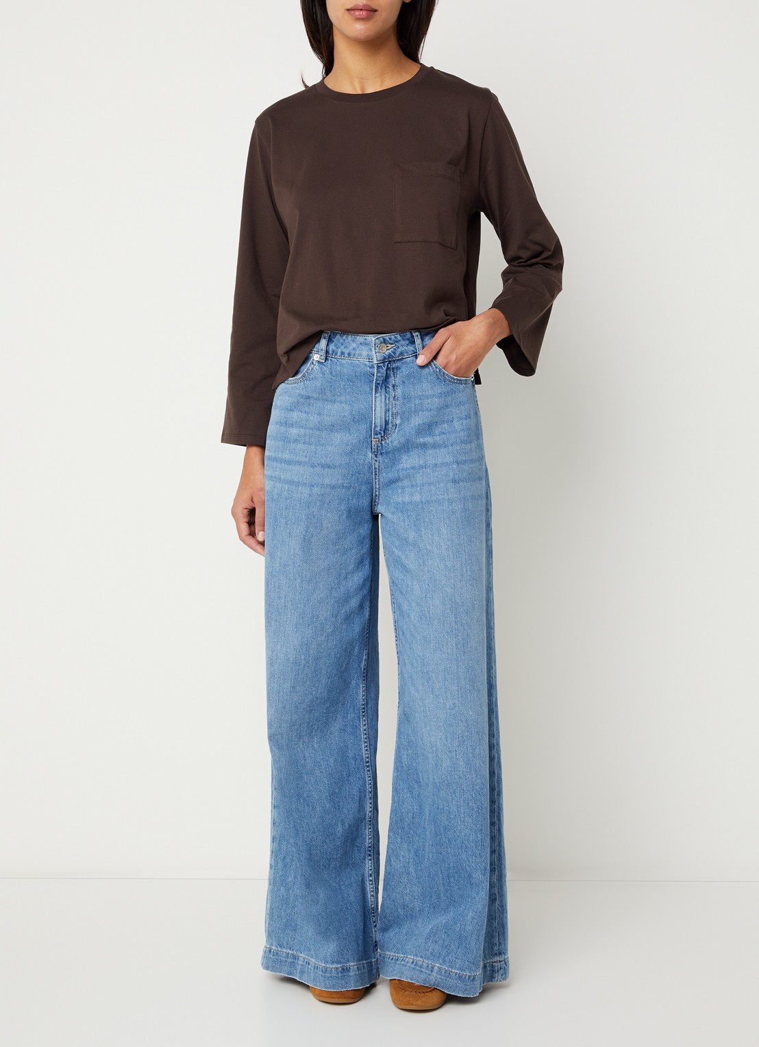 Sessùn Severiano long sleeve met ronde hals - voorkant 2 donkerbruin
