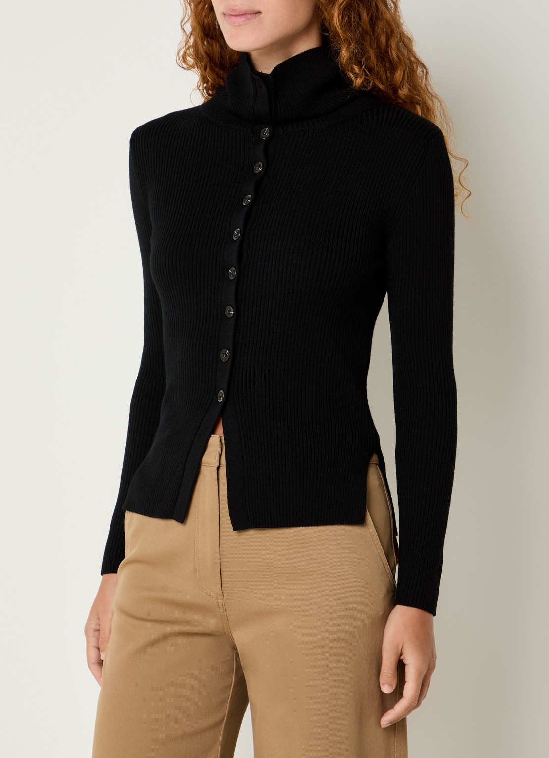 Sessùn Shimoteka ribgebreid vest met opstaande kraag - detail zwart