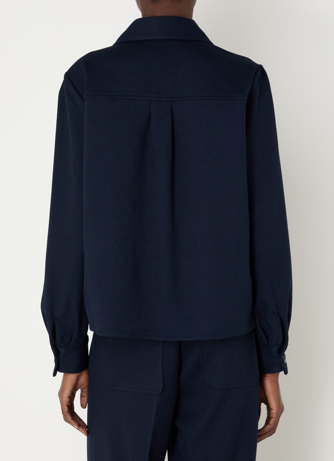 Sessùn Theodore blouse met opgestikte zakken - achterkant 3 donkerblauw