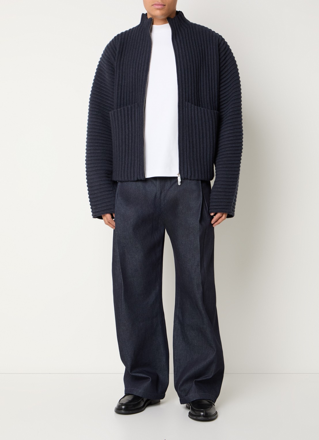 Seventh Globe grofgebreid vest van merino wol - voorkant 3 donkerblauw