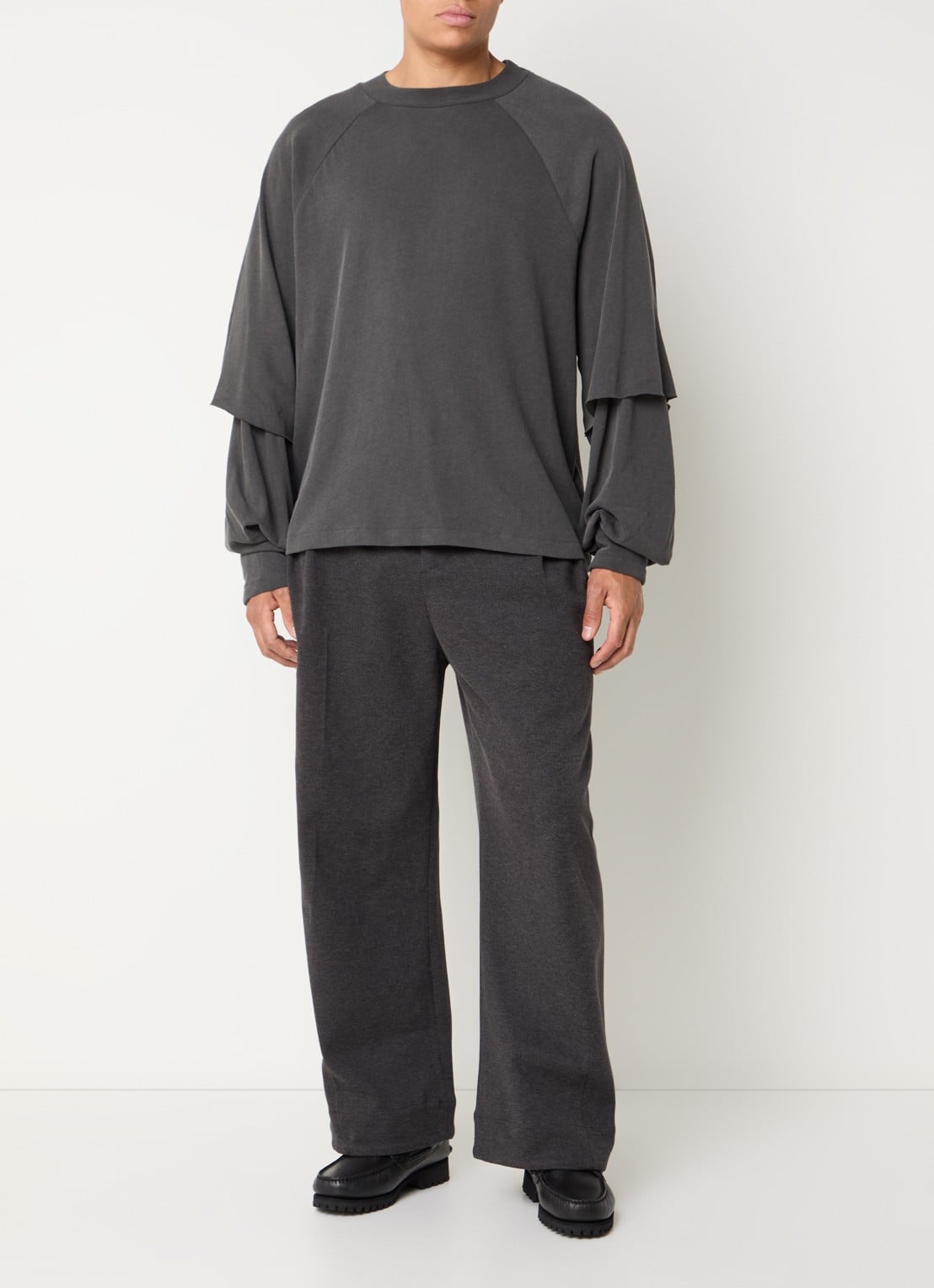 Seventh Longsleeve met ronde hals - voorkant 2 donkergrijs