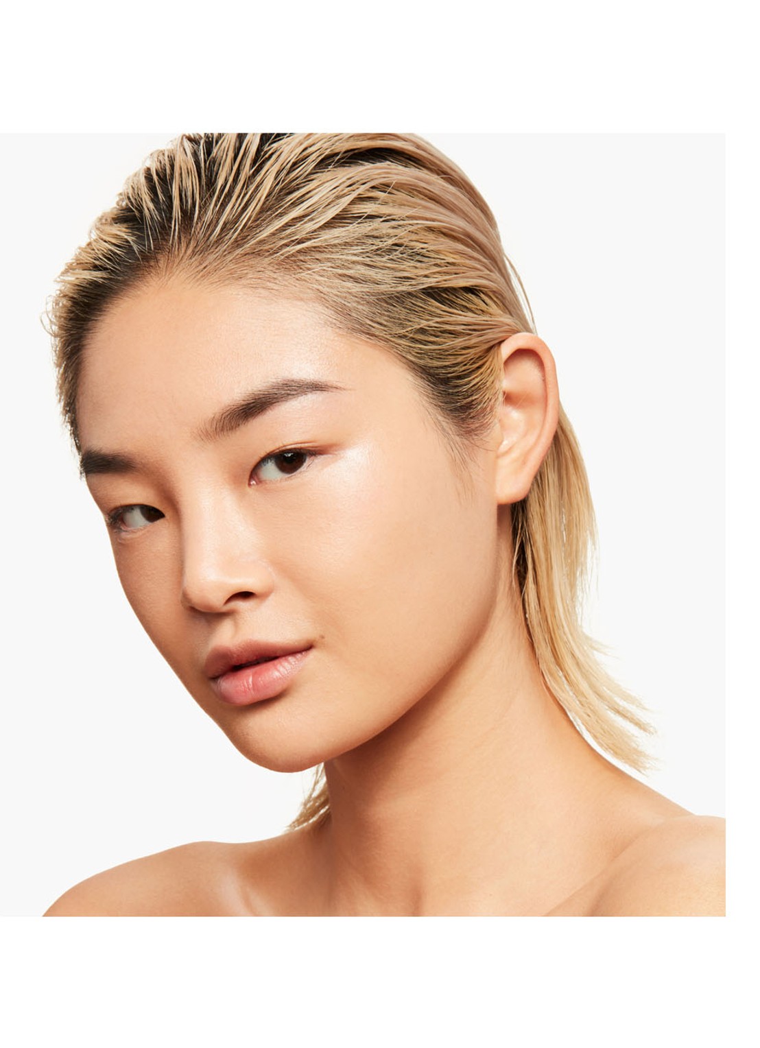 Shiseido Synchro Skin Radiant Lifting - vloeibare foundation - detail 3 310 silk