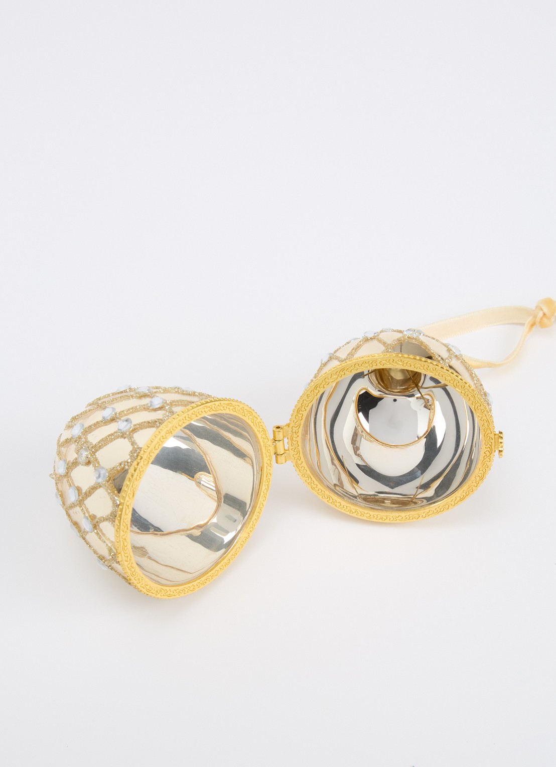 Shishi Open Egg kersthanger 9 cm - detail goud