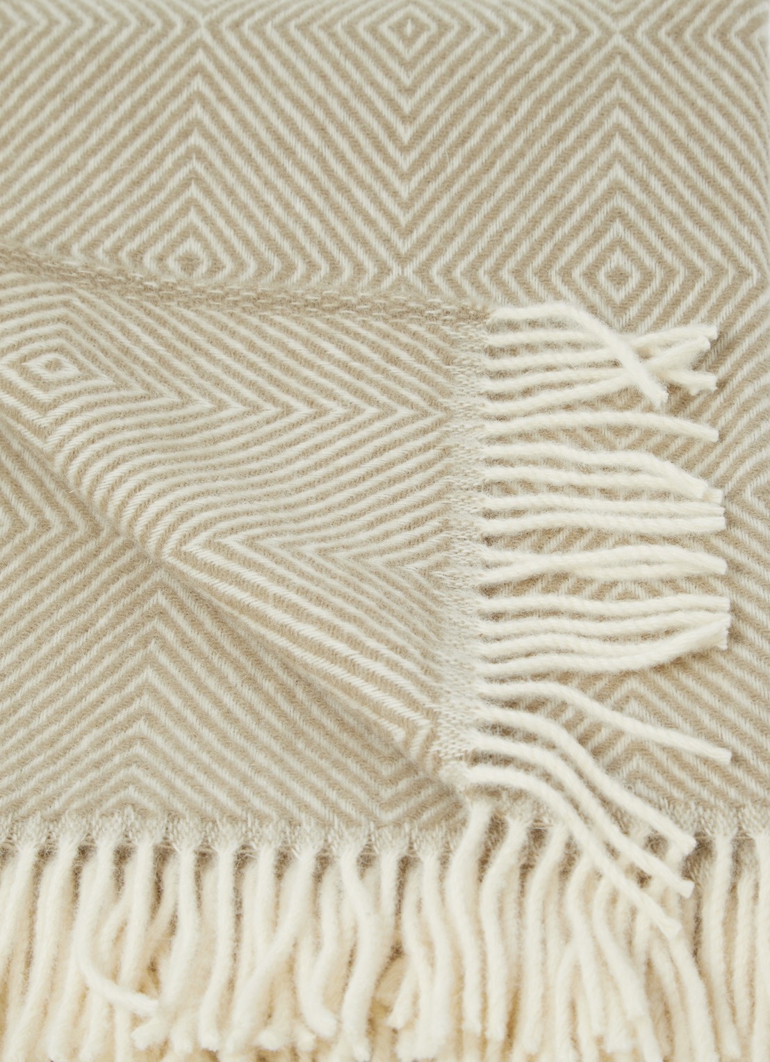 Silkeborg Uldspinderi Nature plaid van wol 140 x 240 cm - detail 3 lichtgroen
