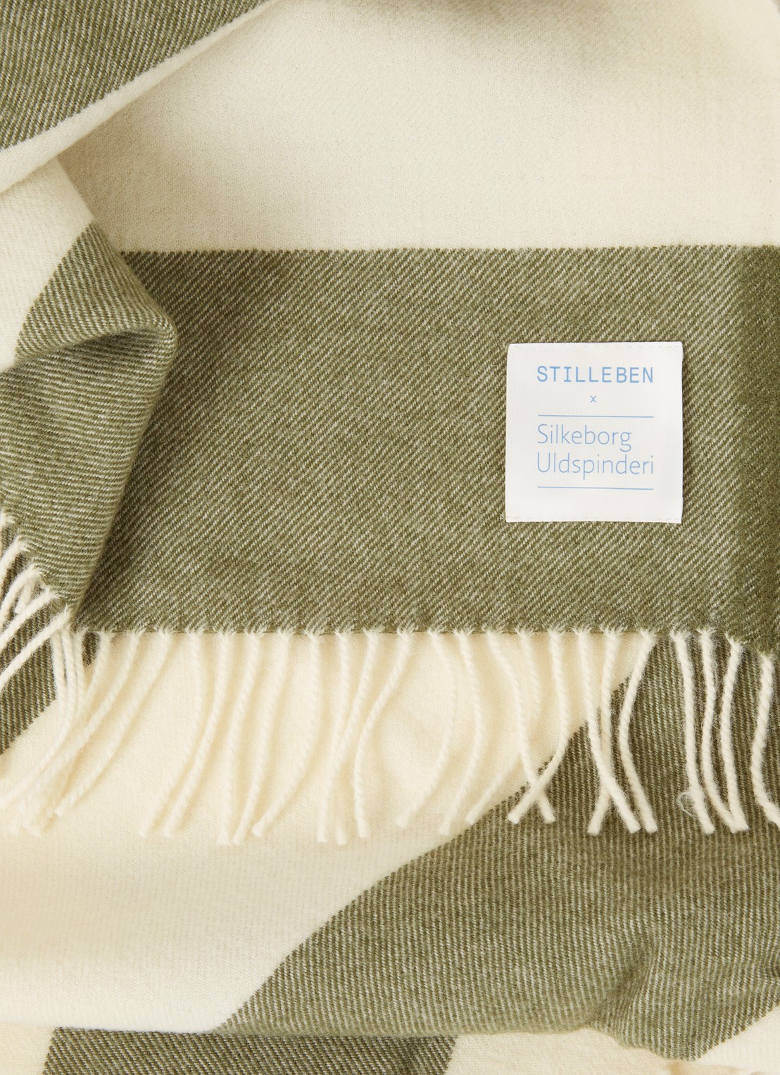 Silkeborg Uldspinderi The Sweater plaid van wol 130 x 190 cm  - detail 3 groen