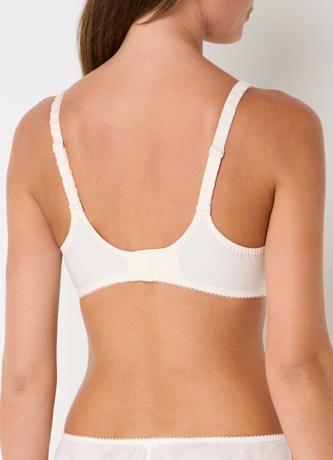 Simone Pérèle Intrigue beugel bh van mesh met borduring - achterkant lichtroze