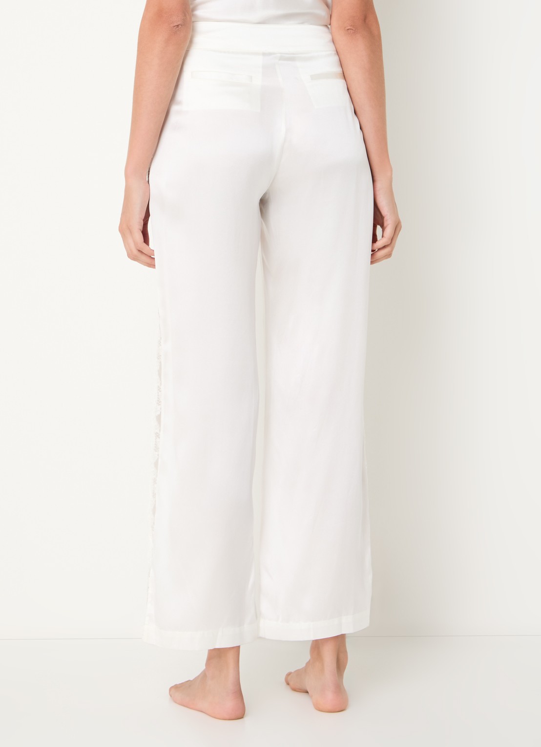 Simone Pérèle Love Me pyjamatop van zijde - achterkant creme