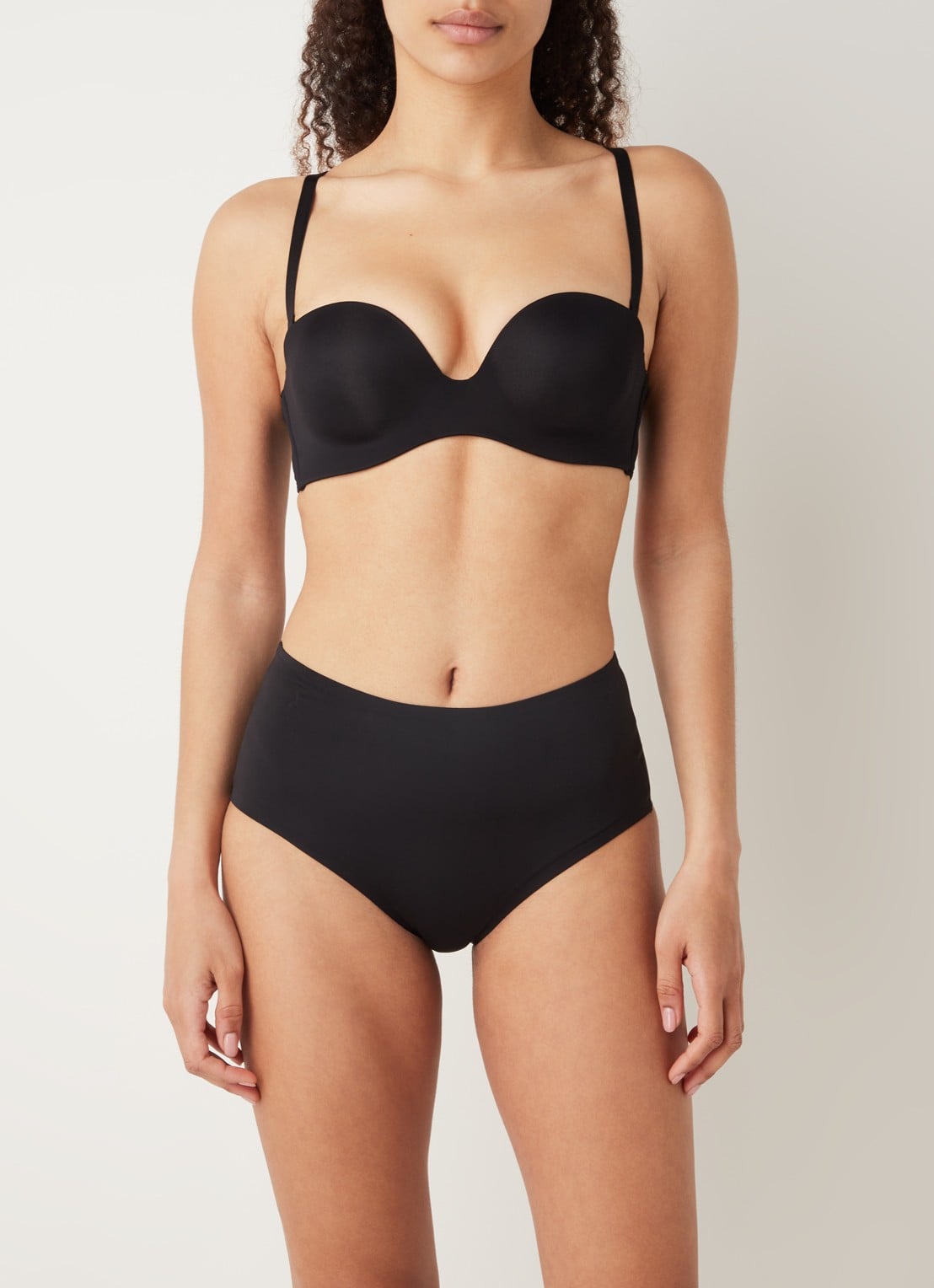 Simone Pérèle Naadloze strapless bh met uitneembare push-up en afneembare bandjes - voorkant 4 zwart