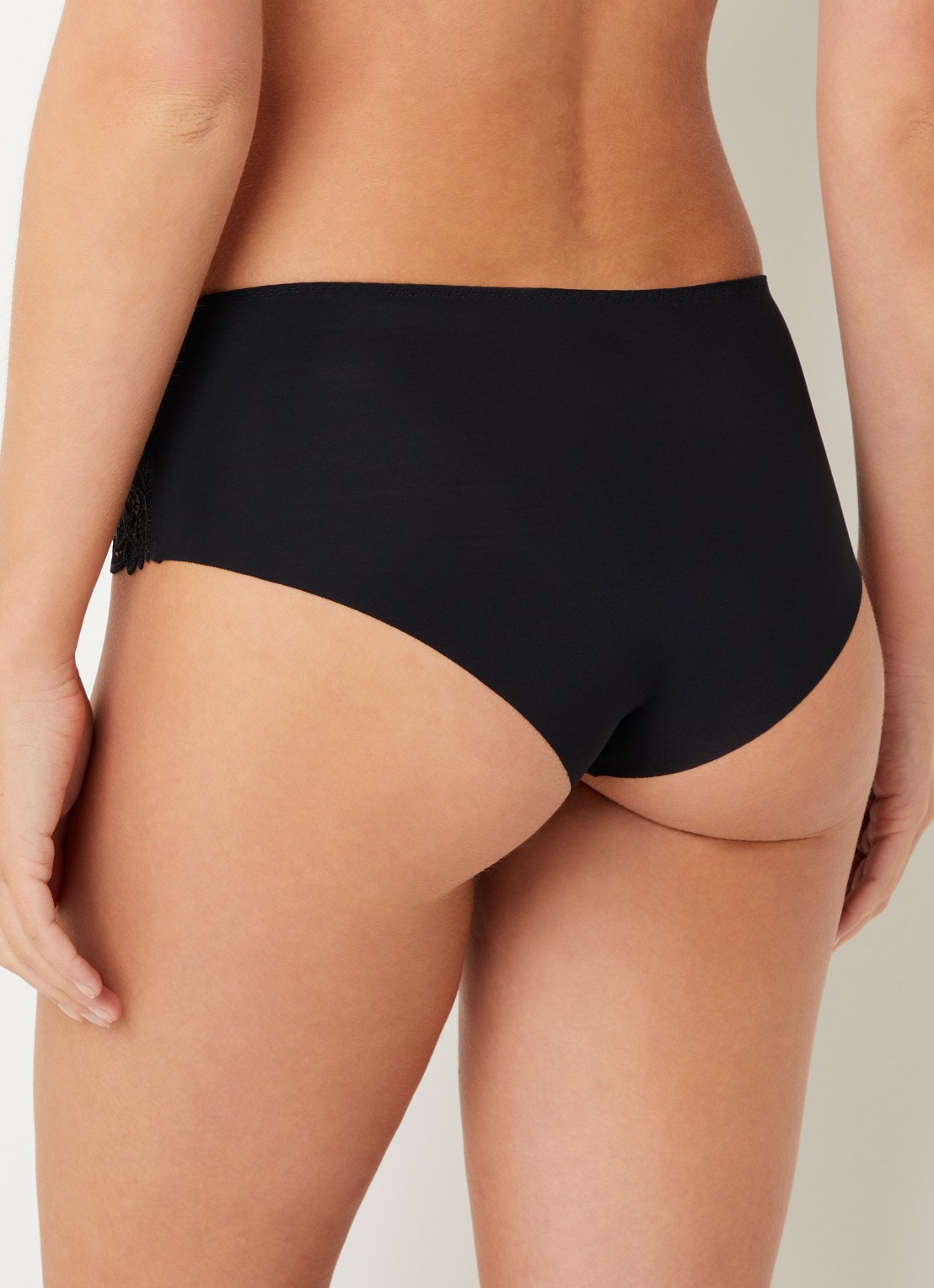 Simone Pérèle Saga slip van mesh met broderie - achterkant 5 zwart