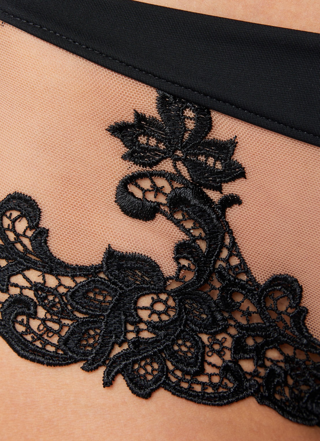 Simone Pérèle Saga slip van mesh met broderie - detail 4 zwart