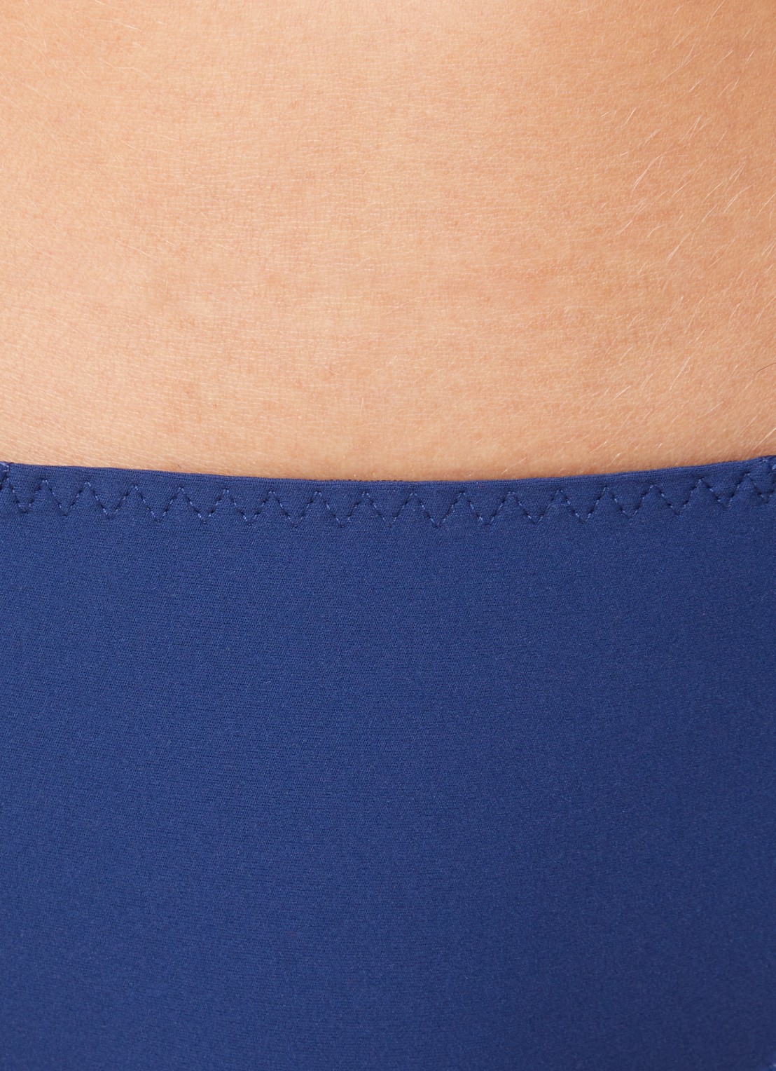 Simone Pérèle Subtile slip met kant - detail 5 donkerblauw