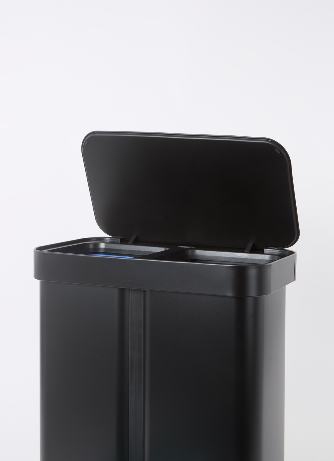 Simplehuman Line Pocket pedaalemmer 24 + 34 liter - voorkant 2 zwart