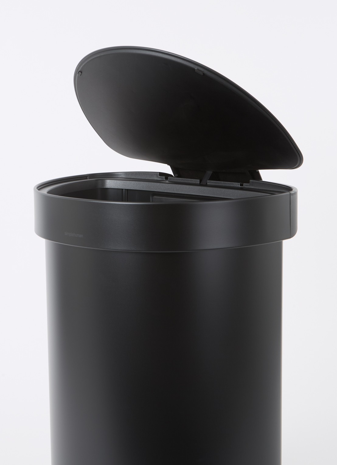 Simplehuman Line Pocket pedaalemmer 45 liter - voorkant 2 zwart