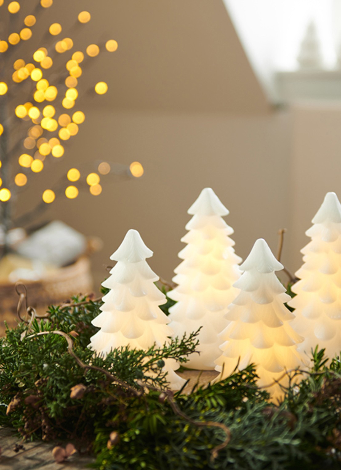 Sirius Carla Tree lichtfiguur met LED verlichting 16 cm - detail gebroken wit