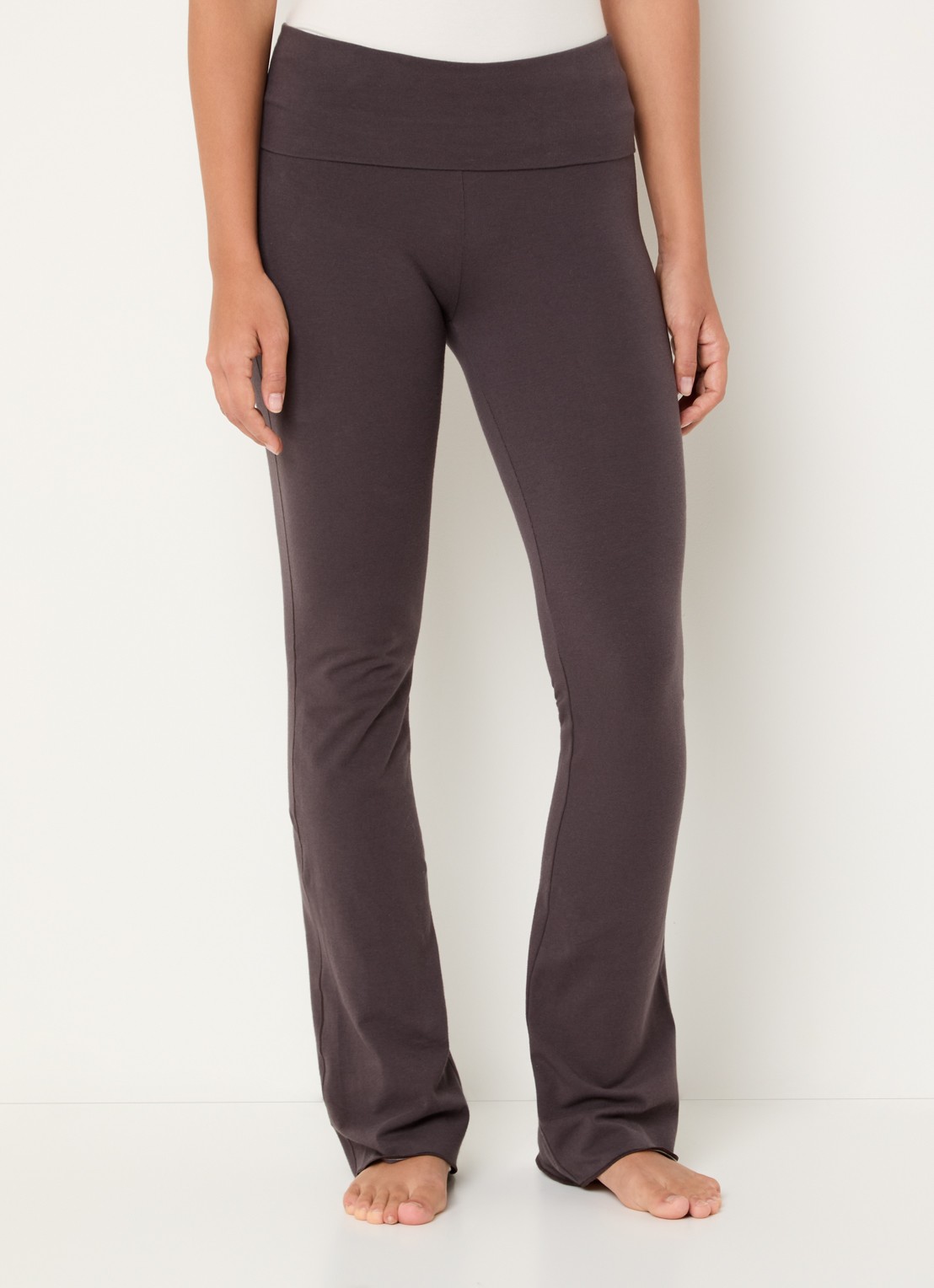 SKIMS Cotton Jersey Foldover mid waist flared fit loungebroek  - detail taupe