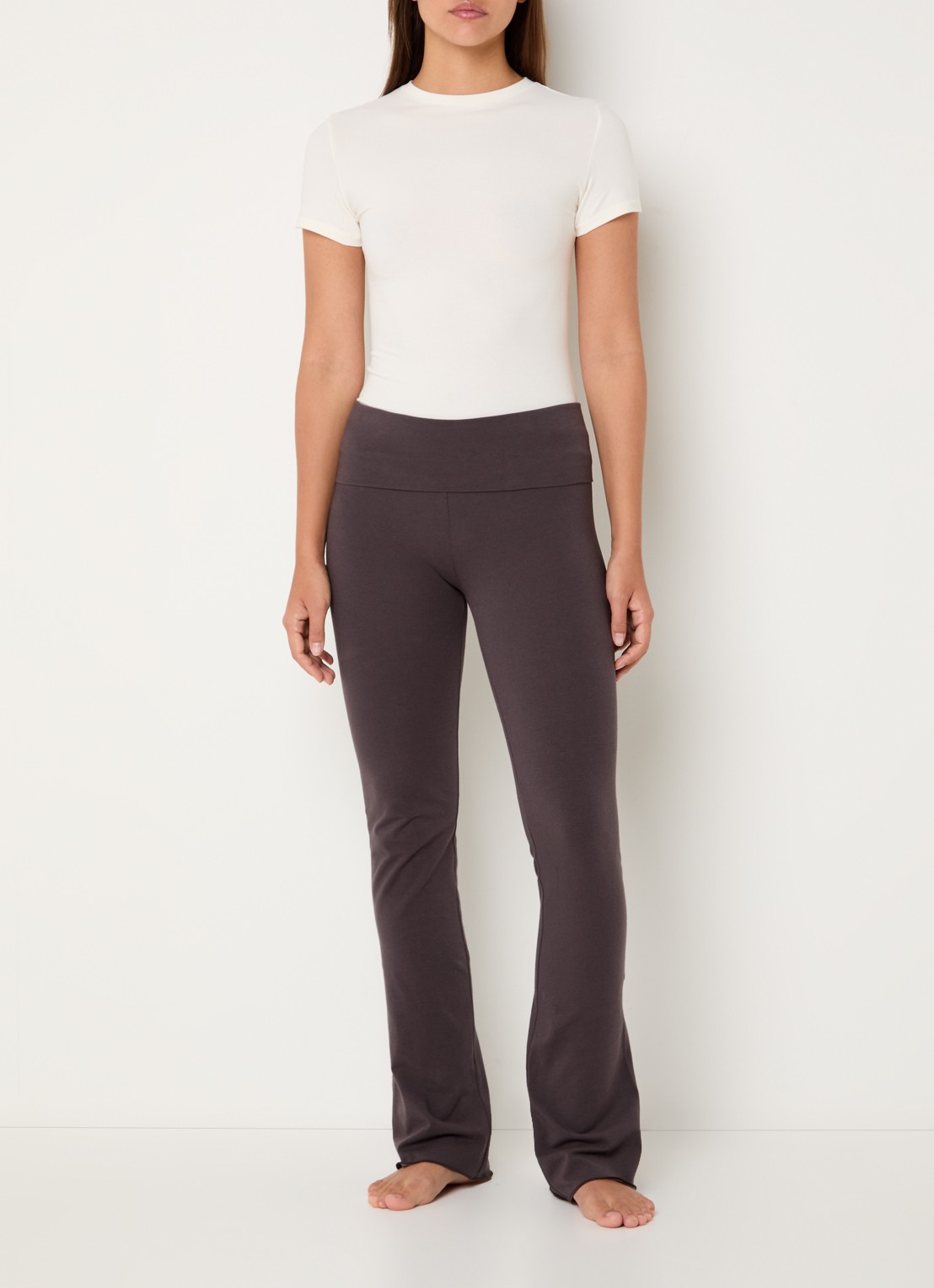 SKIMS Cotton Jersey Foldover mid waist flared fit loungebroek  - voorkant 6 taupe