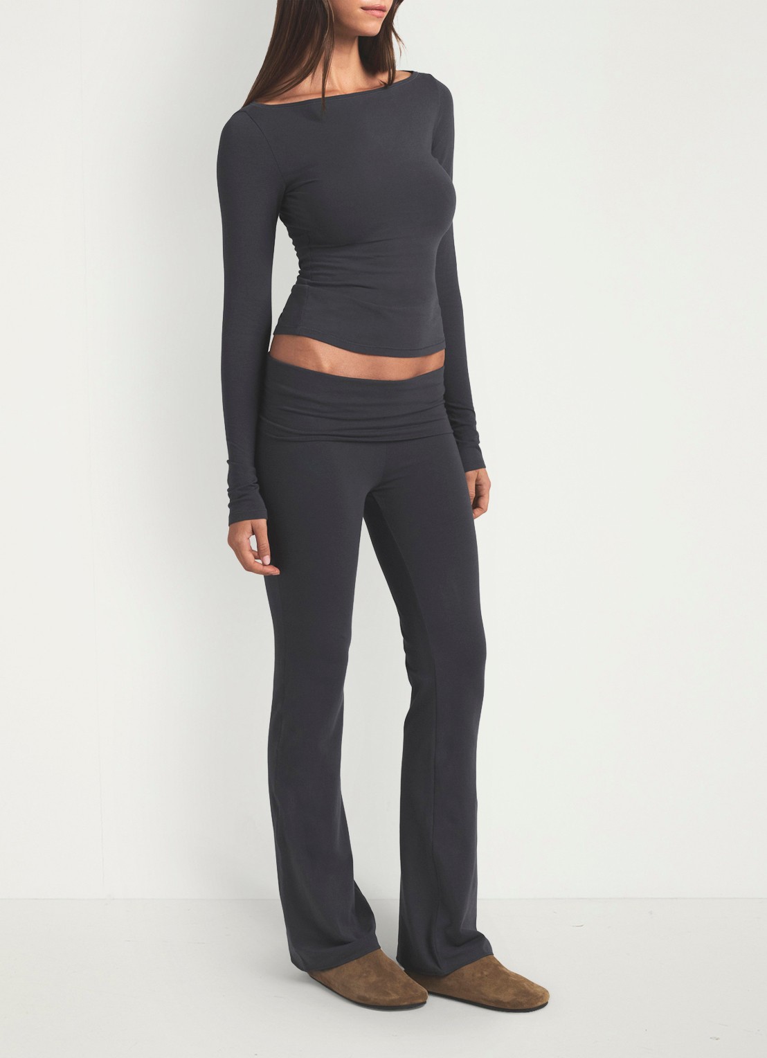SKIMS Cotton Jersey mid waist flared legging met omgeslagen tailleband - detail 4 donkergrijs
