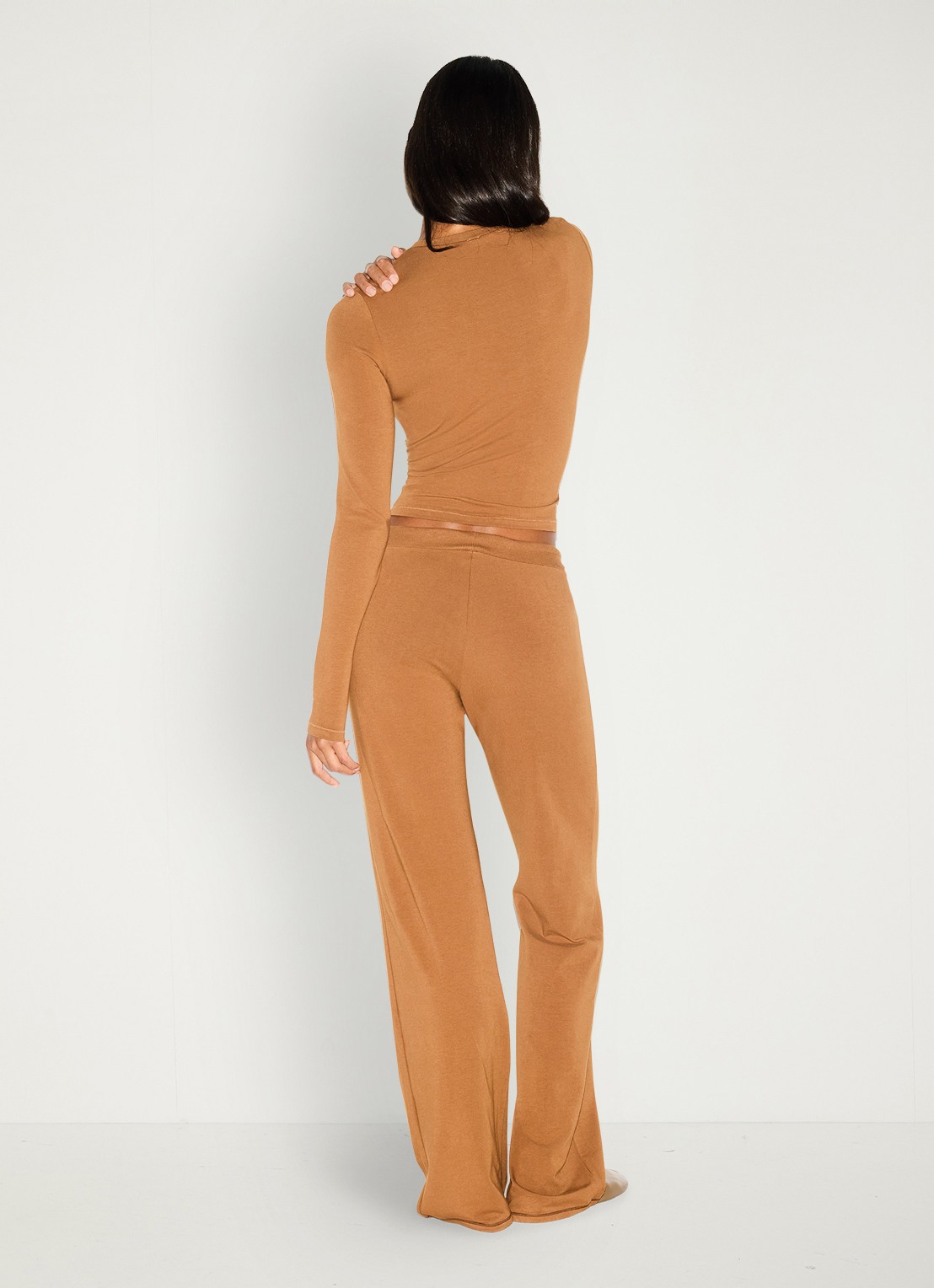 SKIMS Cotton Jersey straight fit loungebroek  - achterkant 5 chai