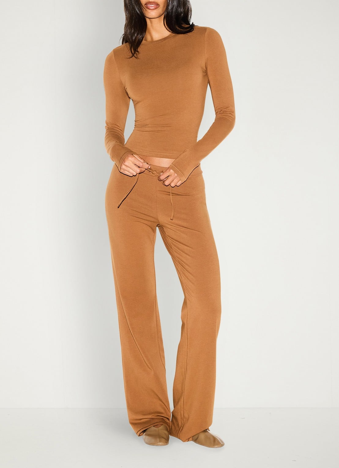 SKIMS Cotton Jersey straight fit loungebroek  - voorkant 2 chai