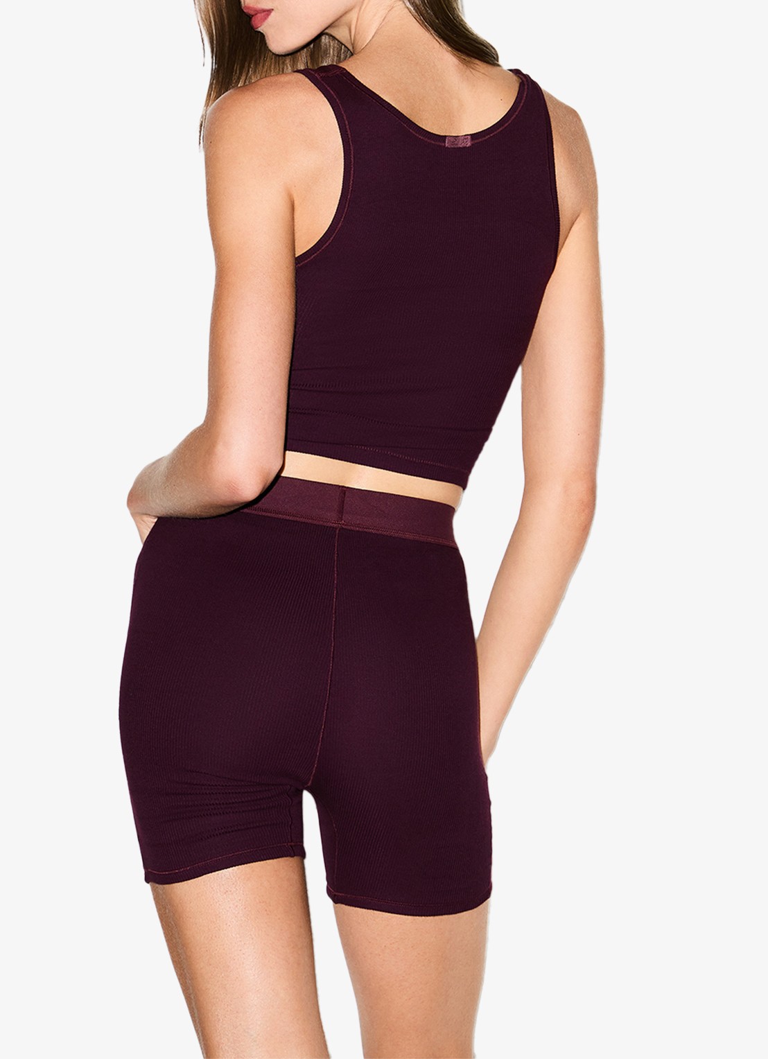 SKIMS Cotton Rib cropped tanktop met rechthoekige hals  - achterkant bordeauxrood