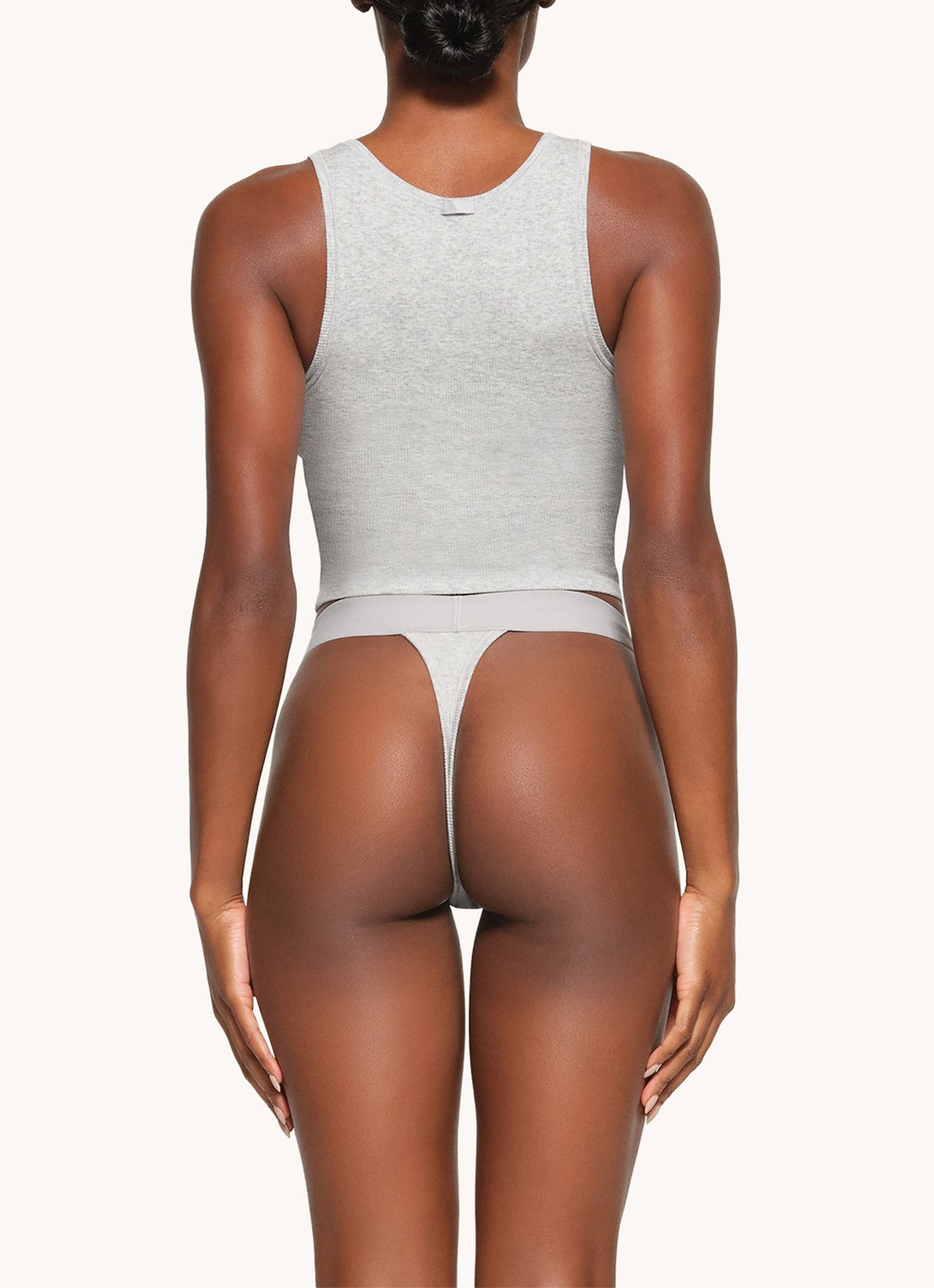 SKIMS Cotton Rib cropped tanktop met ribstructuur - achterkant 3 lichtgrijs