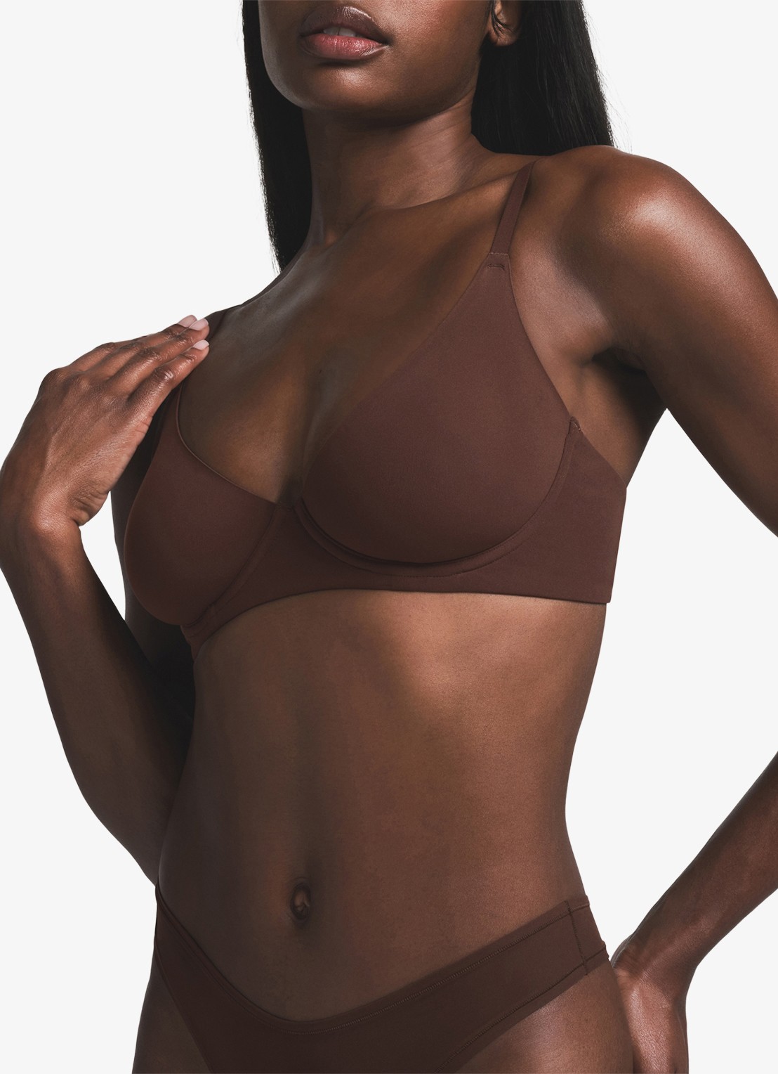 SKIMS Fits Everybody bh met beugel - detail 4 cocoa