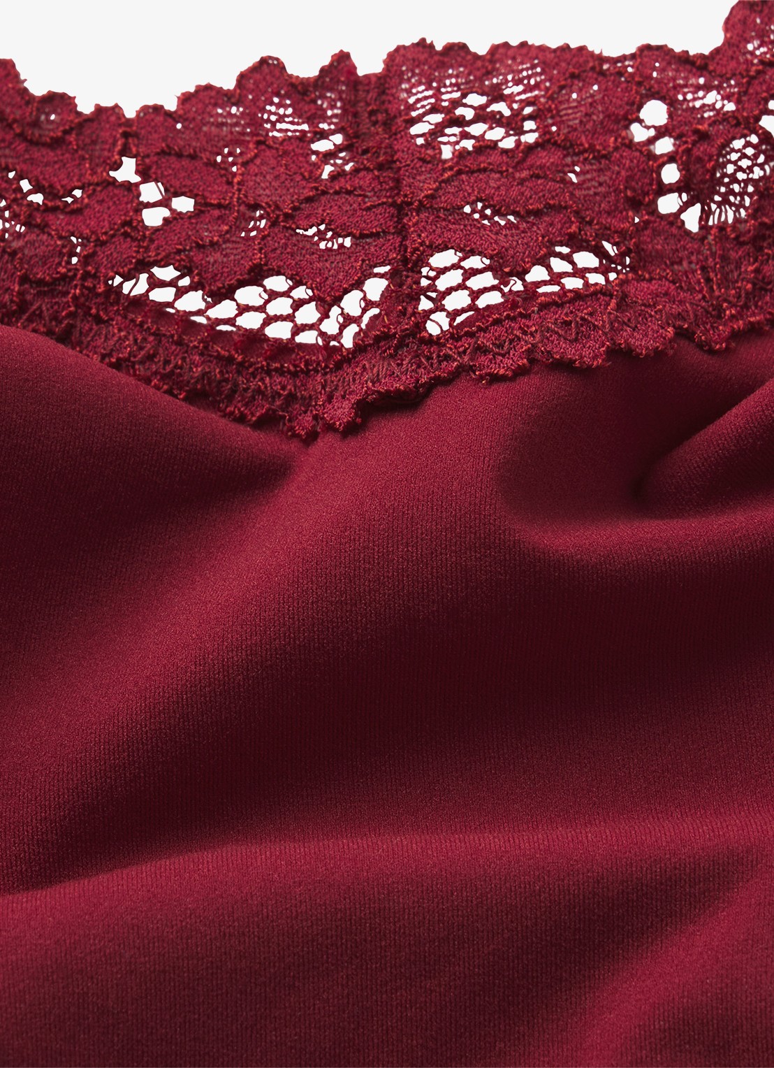 SKIMS Fits Everybody Lace set met kant - detail 5 bordeauxrood