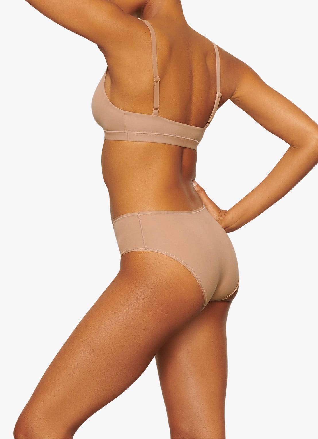 SKIMS Fits Everybody slip - detail 3 beige