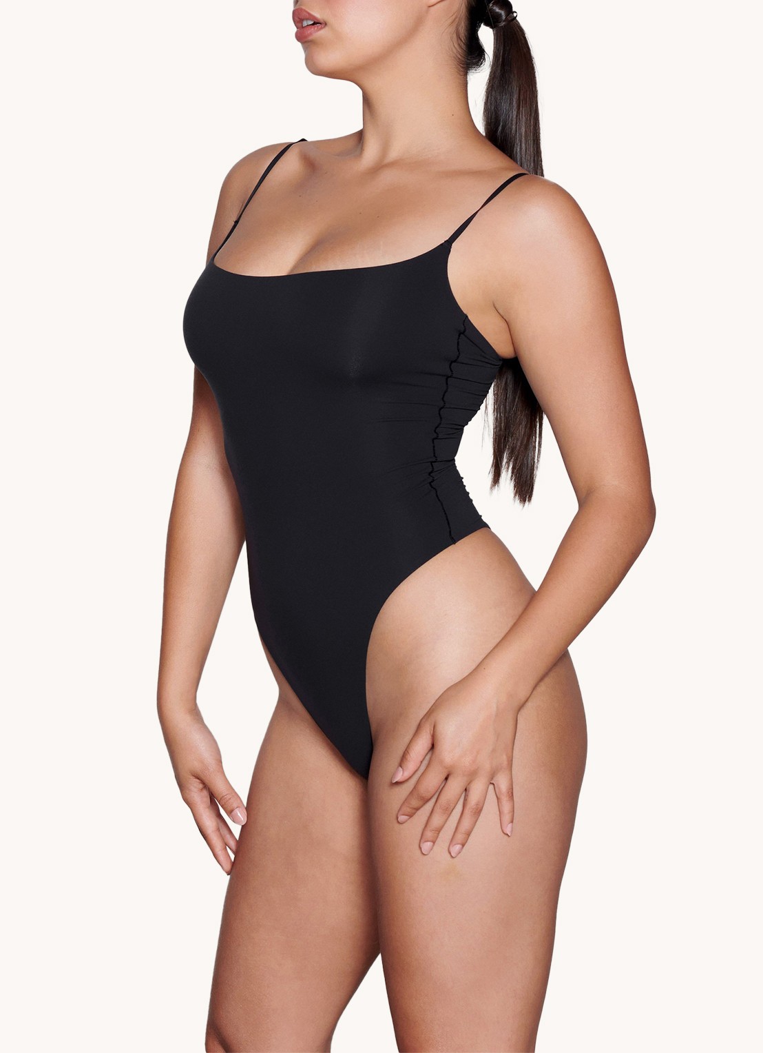 SKIMS Fits Everybody stringbody met stretch - detail 3 zwart