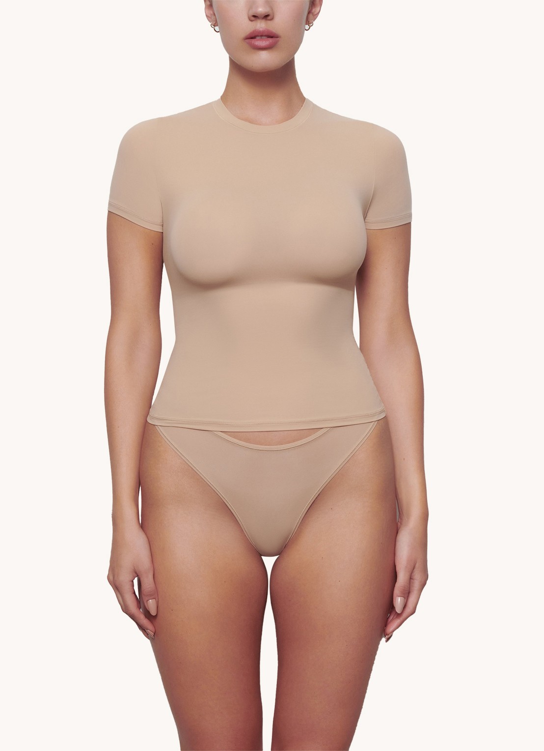 SKIMS Fits Everybody T-shirt met ronde hals - detail beige