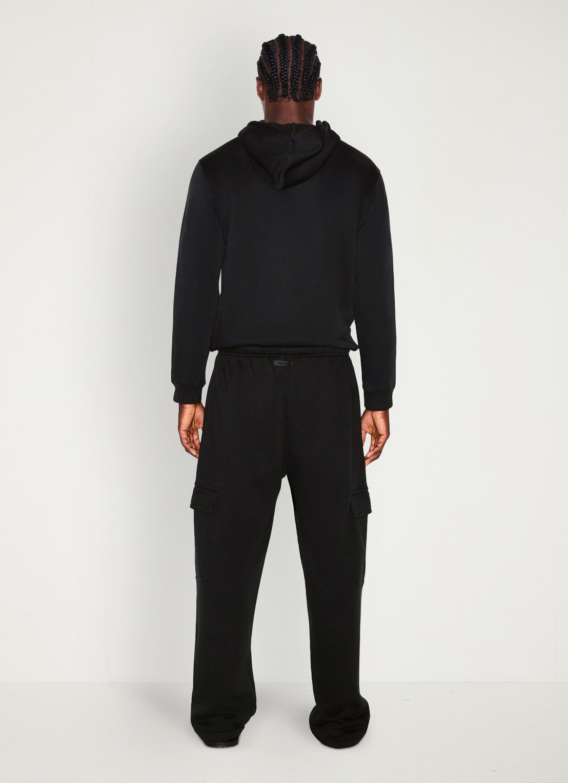 SKIMS Fleece Lounge hoodie met kangoeroezak  - achterkant zwart