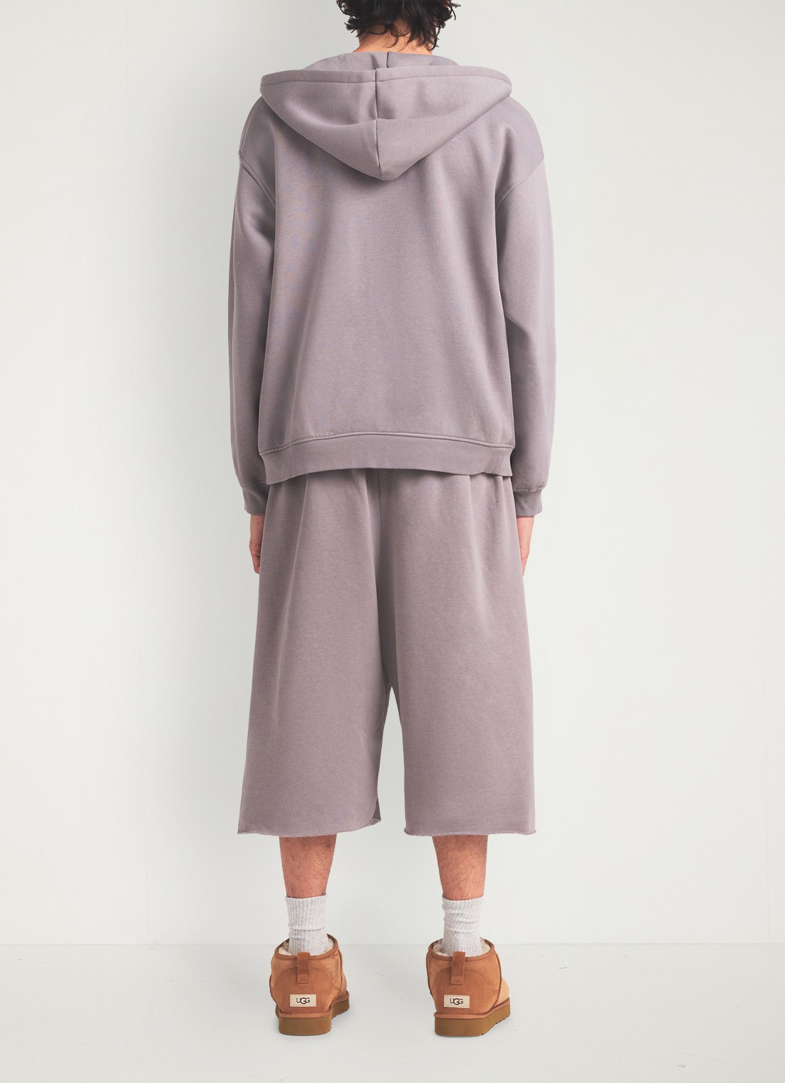SKIMS Fleece Lounge hoodie met steekzakken - achterkant shadow