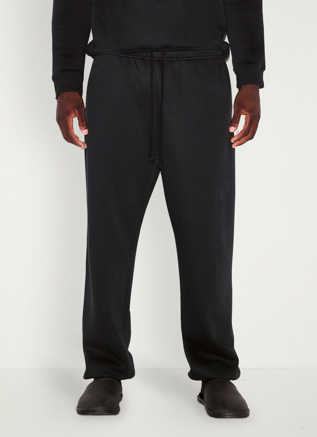 SKIMS Fleece Lounge joggingsbroek met steekzakken - detail 4 washed onyx