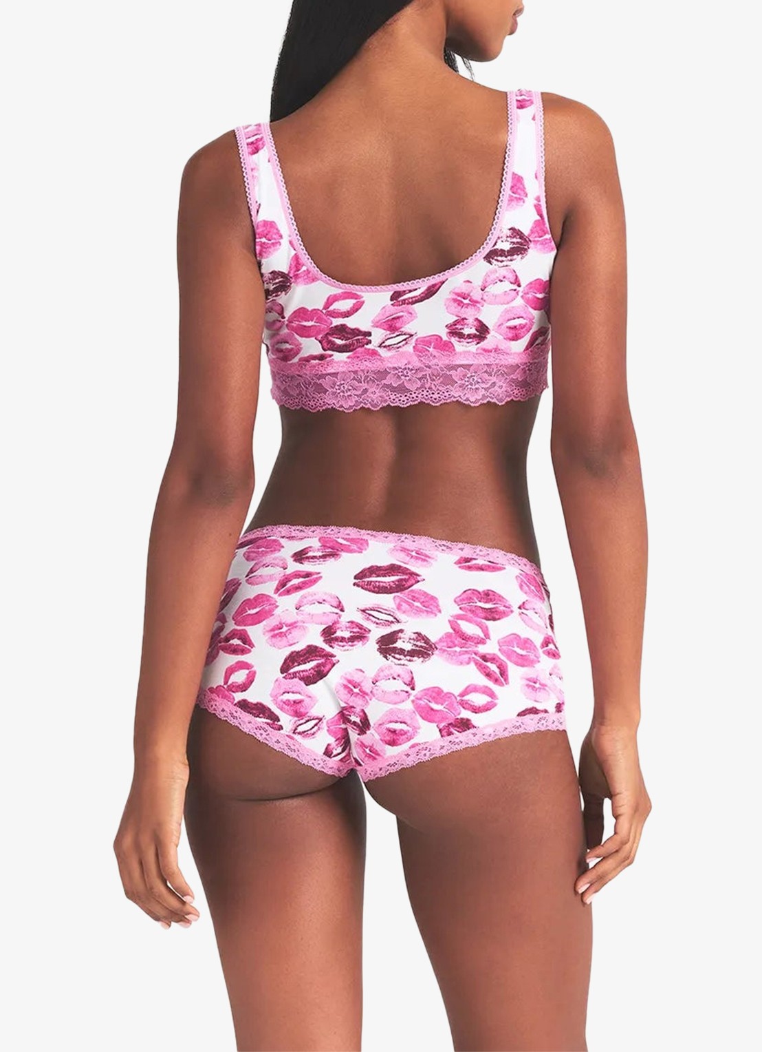 SKIMS Lightweight Cotton shorty met kant - achterkant 4 pink allover lipstick
