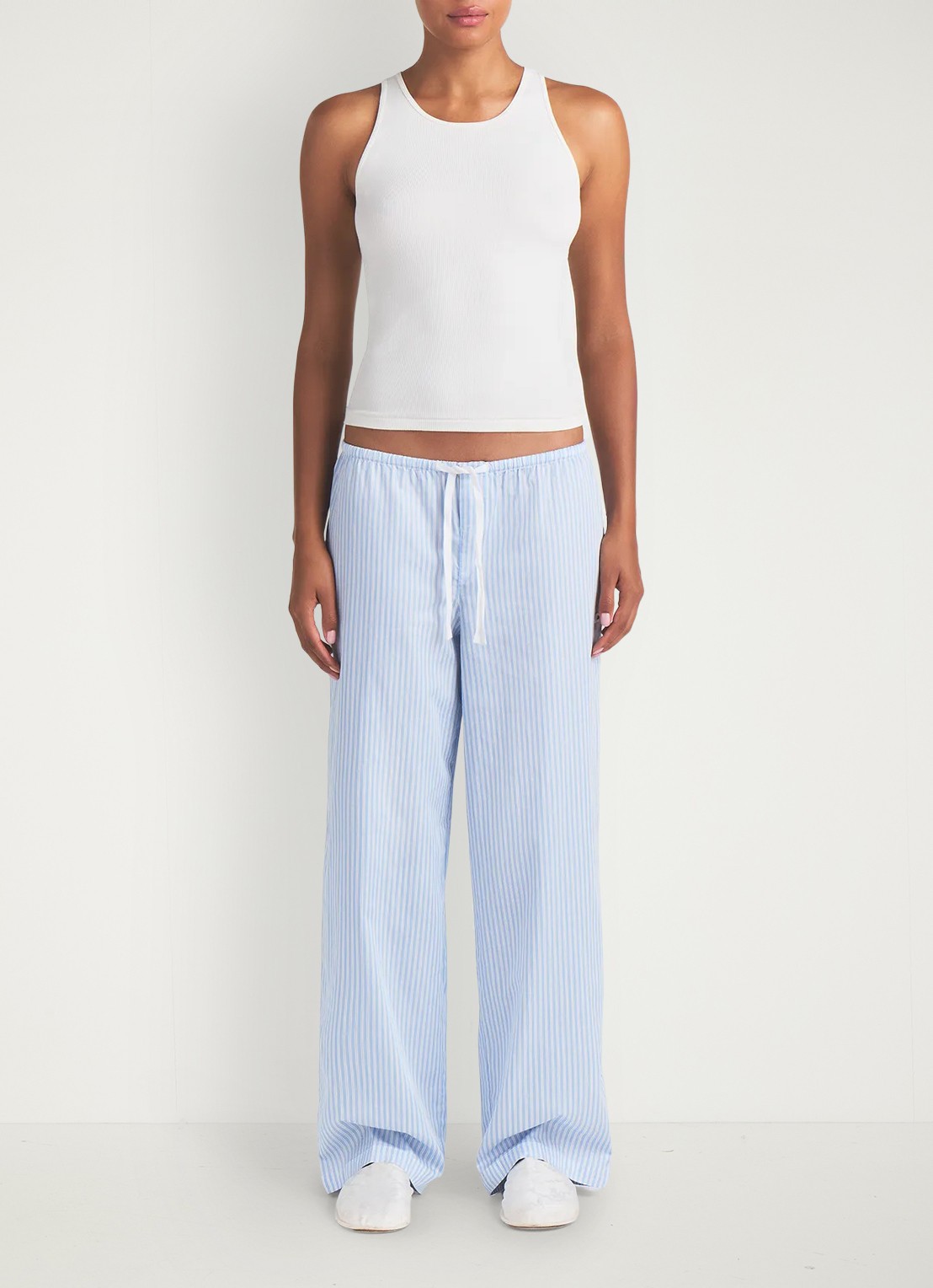 SKIMS Pyjamabroek met streepprint - voorkant 4 rood