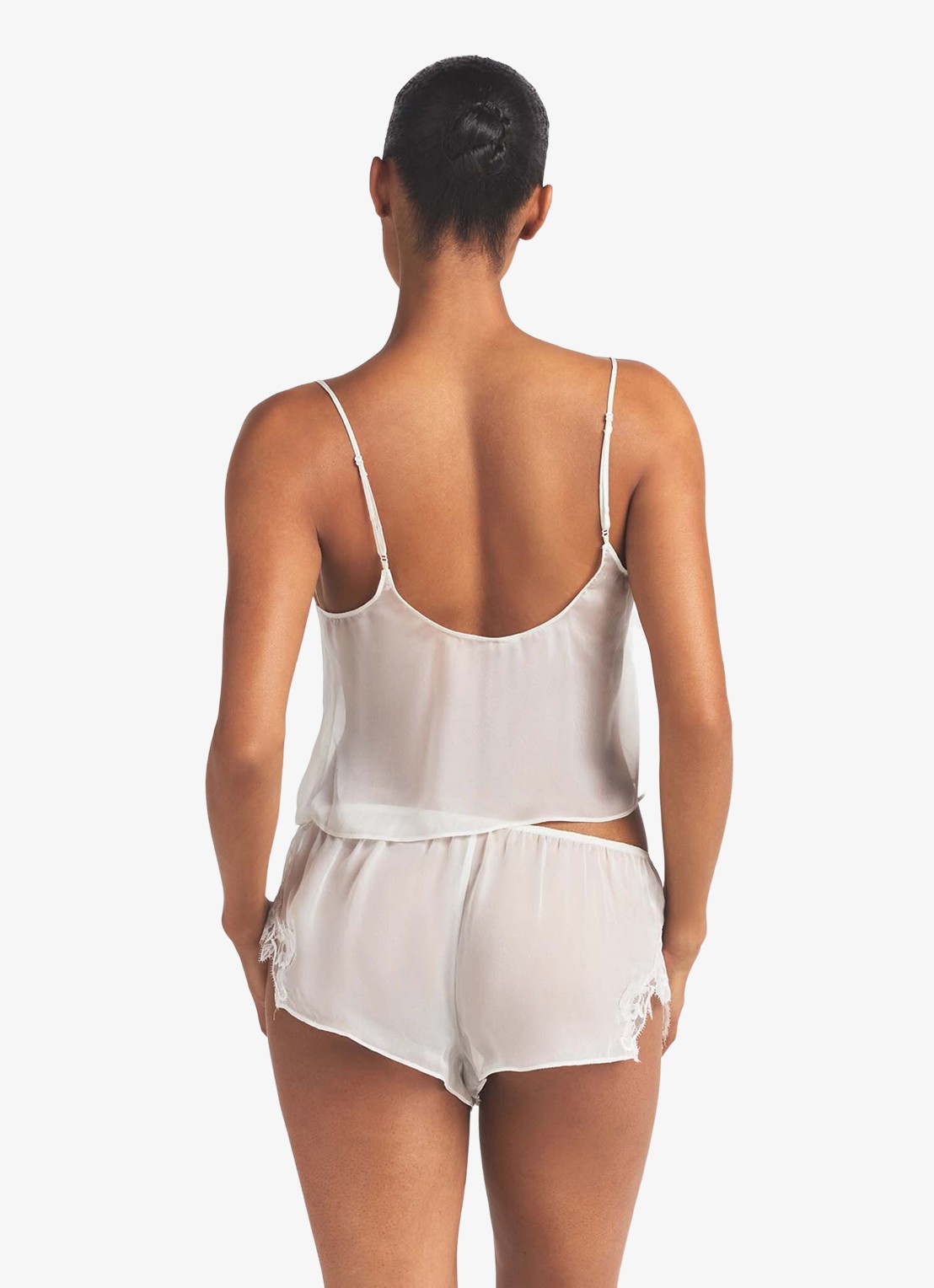 SKIMS Romance pyjamaset van zijde met details van kant - achterkant 3 ivoor