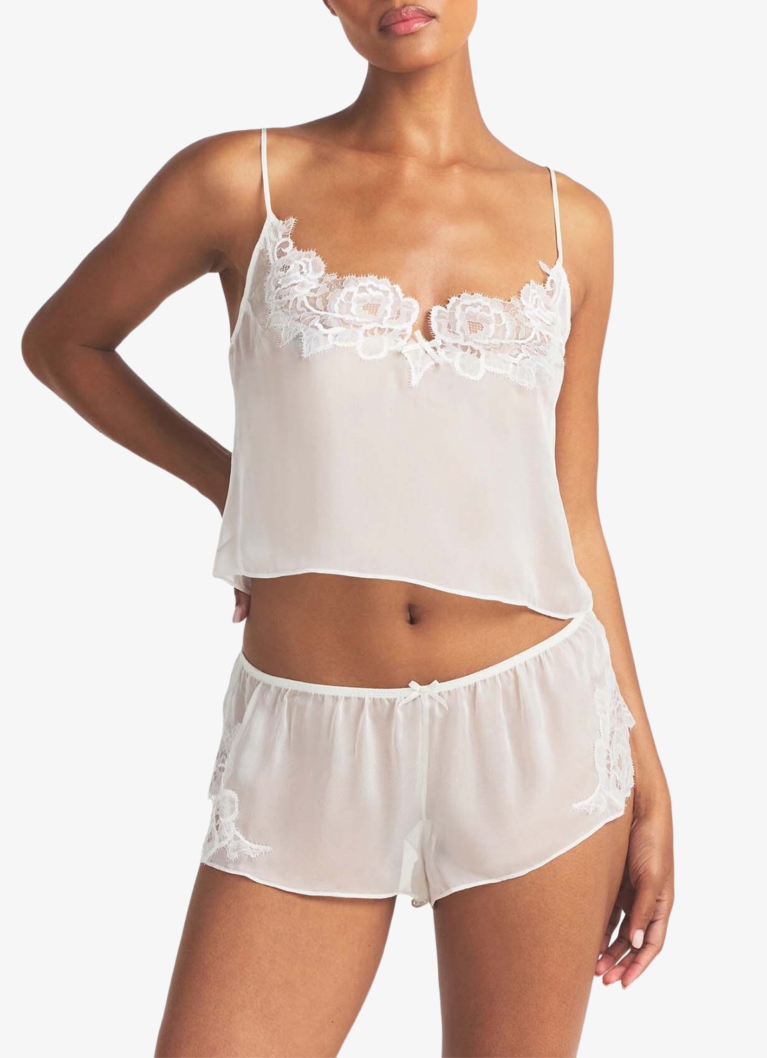 SKIMS Romance pyjamaset van zijde met details van kant - detail 4 ivoor