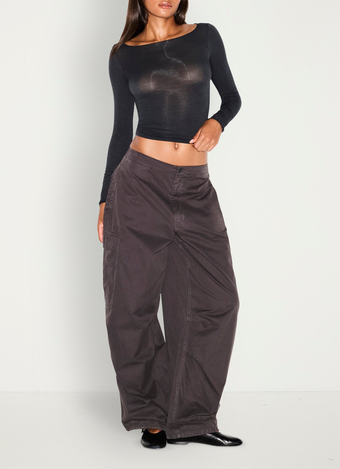 SKIMS Sheer Modal semi-transparante longsleeve in kasjmierblend - voorkant 2 onyx