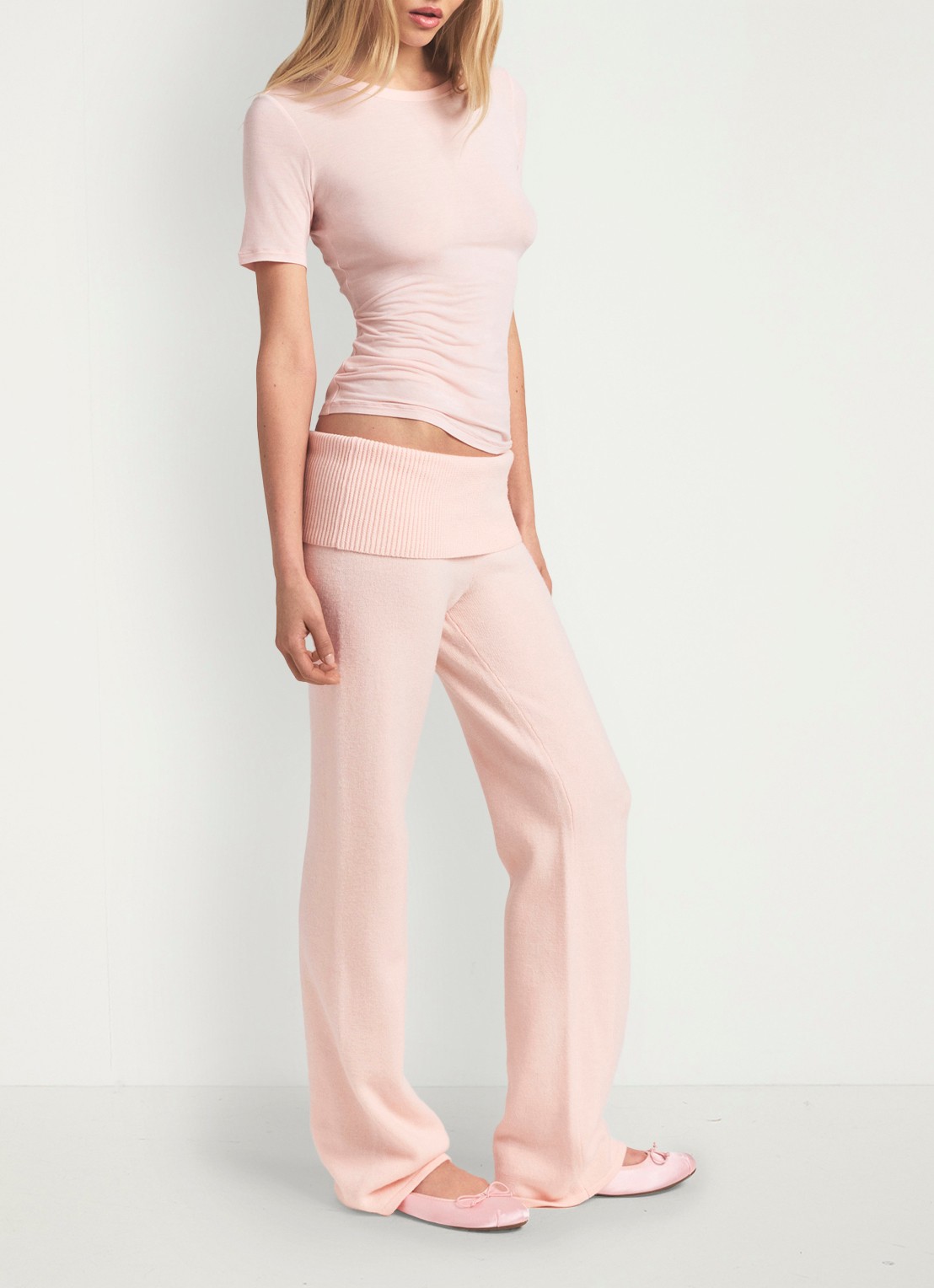 SKIMS Sheer Modal T-shirt in kasjmierblend  - detail 6 primrose