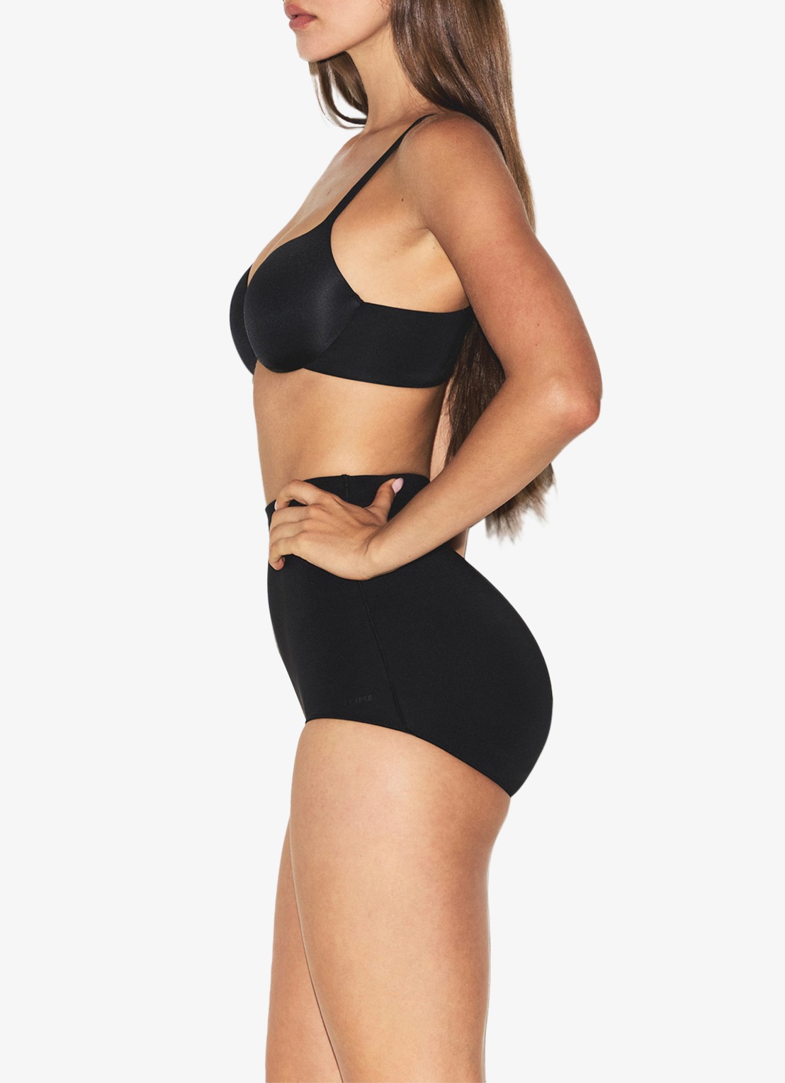 SKIMS Skims Body mid waisted slip met padding  - detail 3 zwart