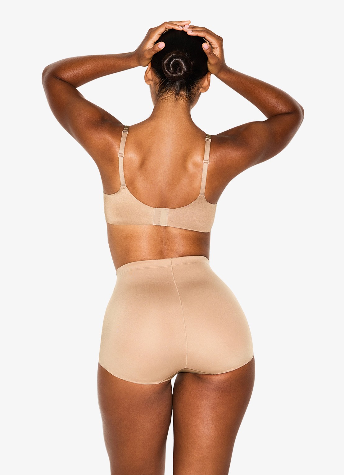 SKIMS Skims Body mid waisted slip met padding  - achterkant 3 beige
