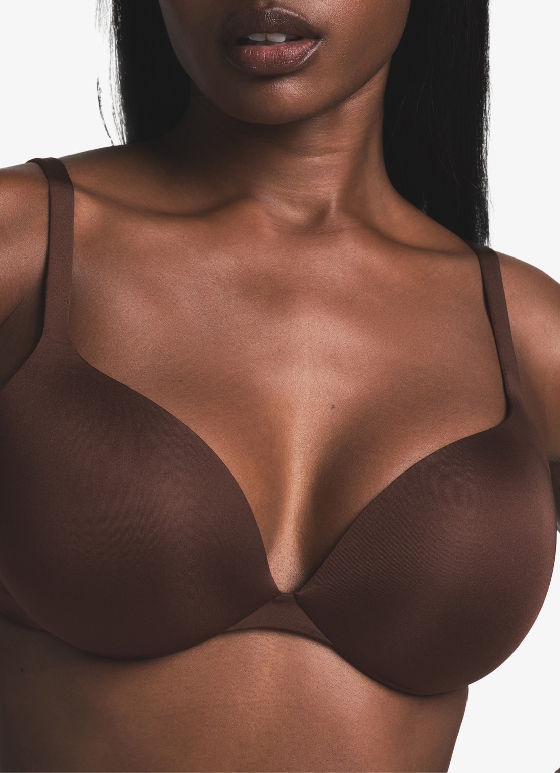 SKIMS Skims Ultimate plunge push up bh  - detail 2 chocoladebruin