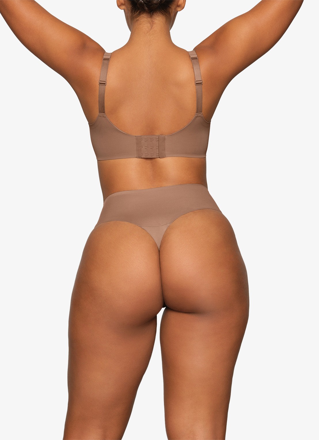 SKIMS Smoothing intimates high waisted tanga - achterkant 3 beige