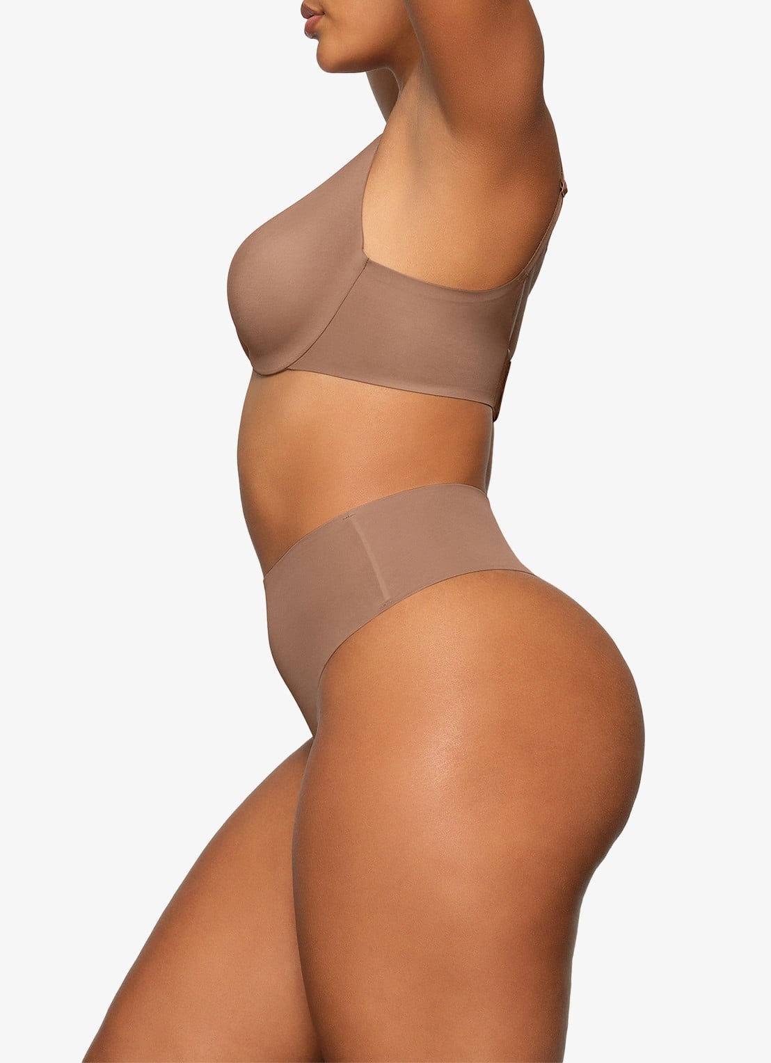 SKIMS Smoothing intimates high waisted tanga - detail 2 beige