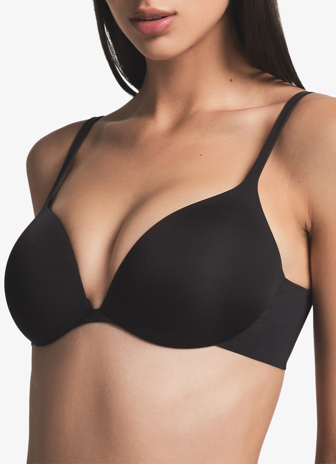 SKIMS Ultimate Plunge push-up bh - detail 3 zwart