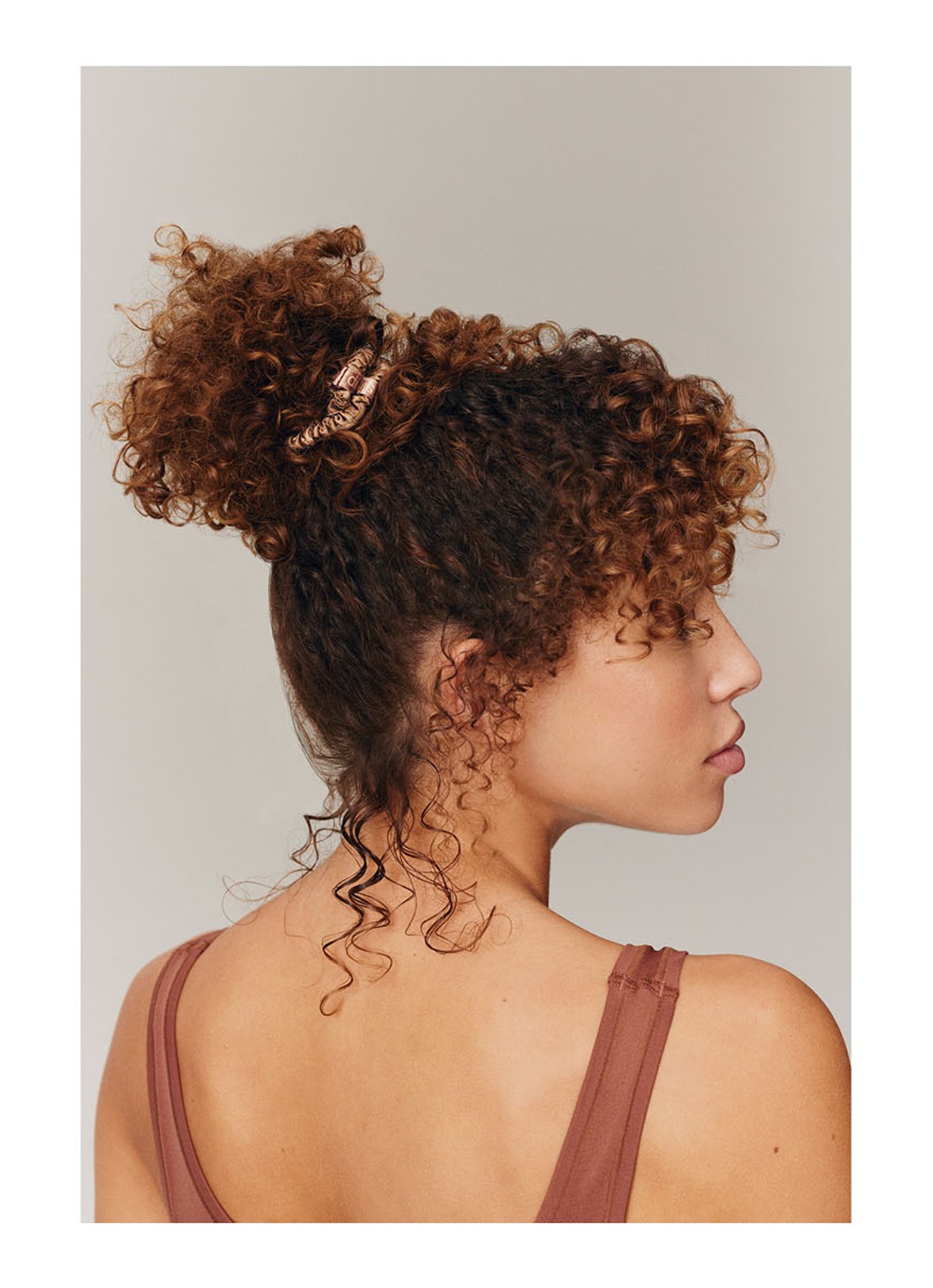 slip Pure Silk Skinny Scrunchies - zijden haarelastiek - detail 5 light brown