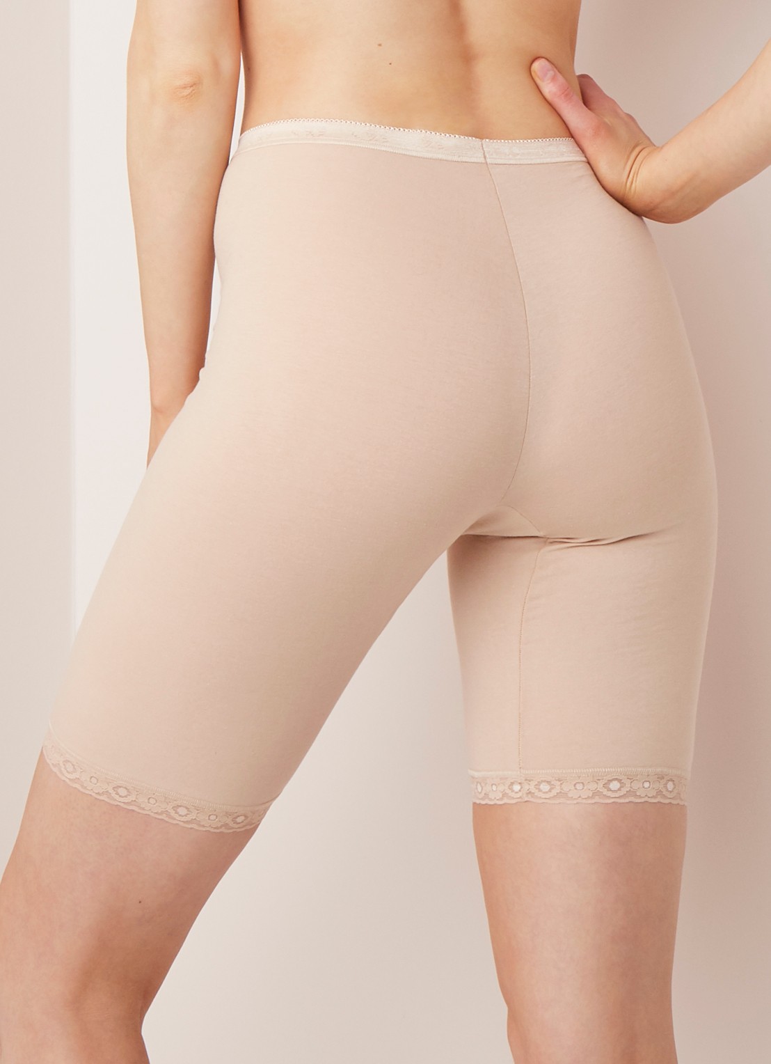 Sloggi Basic+ long halflange shorts met kant - achterkant 3 beige