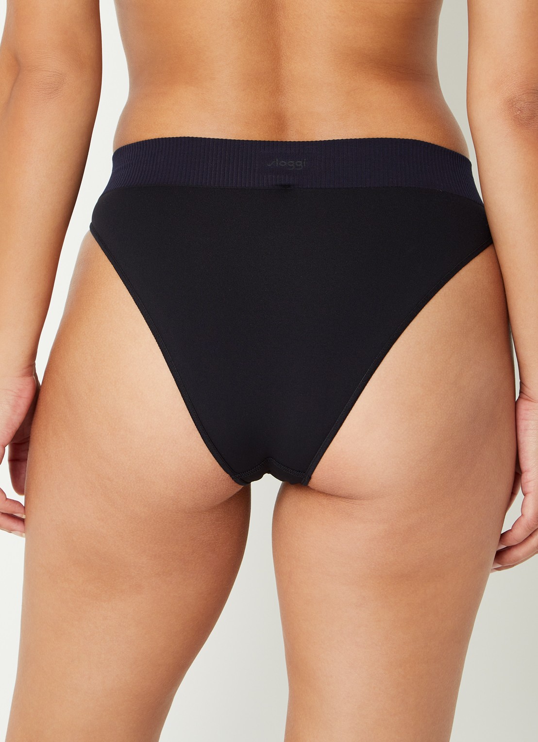 Sloggi Ever Infused Aloe high waisted slip - achterkant 5 zwart