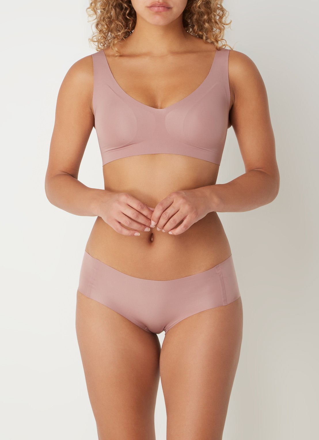 Sloggi Zero Feel 2.0 naadloze bralette met uitneembare vulling - voorkant 2 oudroze